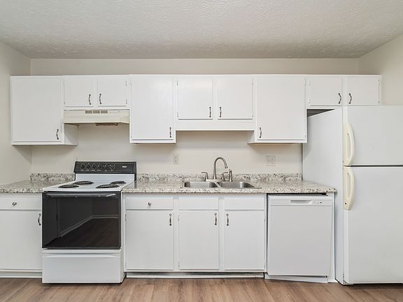 2nd image of 4808 Cannon Ridge Dr APT C