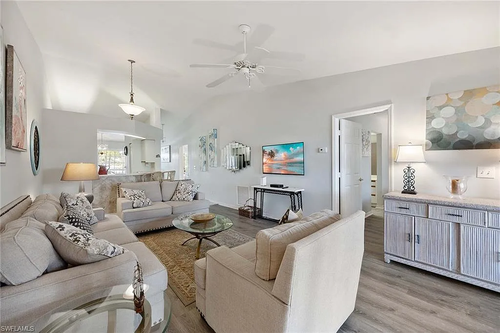 2 bed, 2.0 bath, 1275 sqft, $6,000 — Photo 4