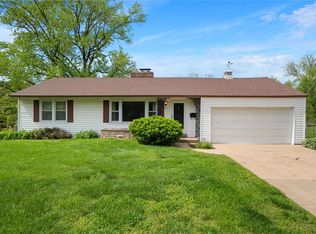 457 Linum Ln, Saint Louis, MO 63119