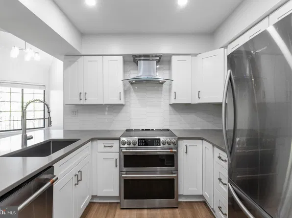 6012 Curtier Dr #C, Alexandria, VA 22310