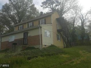 5800 Carters Ln, Riverdale, MD