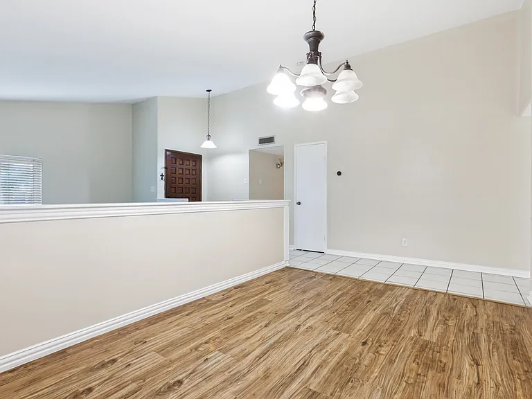 3401 High Plateau Dr — Photo 9