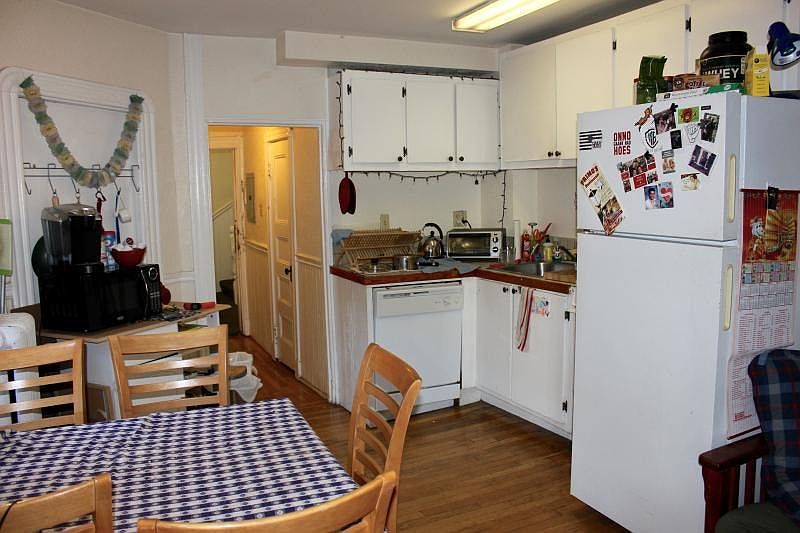 2nd image of 72 Revere St #35