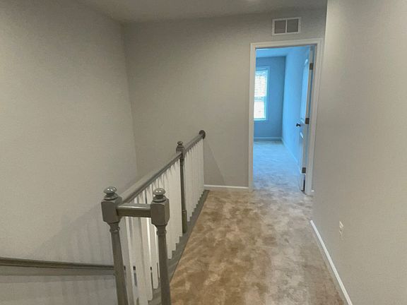 5th image of 5520 Wenrich Dr #1