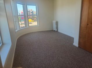 3957 W Irving Park Rd #2W, Chicago, IL 60618