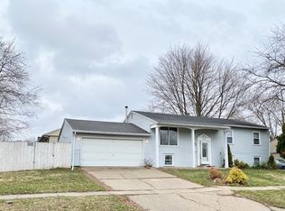 2102 E Vermont Ave, Urbana, IL