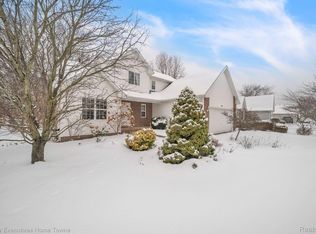 3657 Wooded Twigs Dr, Fort Gratiot, MI 48059