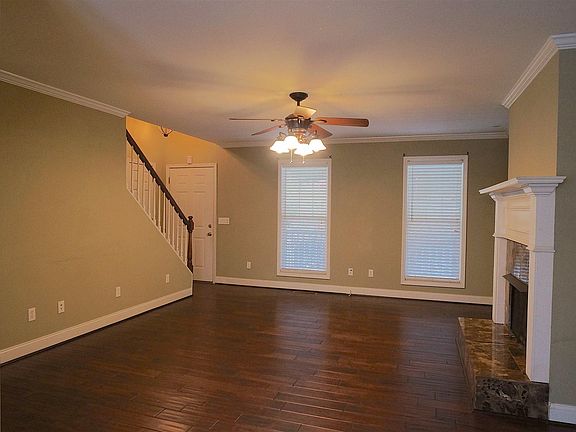 5th image of 3300 Mill Forest Dr SW