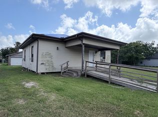 419 W 2nd St, Freeport, TX 77541