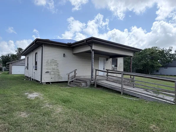 419 W 2nd St, Freeport, TX 77541