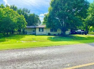 951 Business Highway 121, Trenton, TX 75490