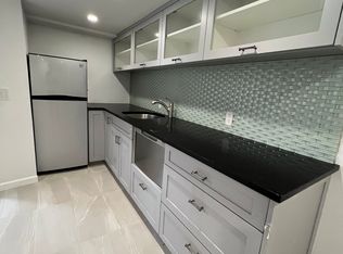 8871 Myrtle Ave, Ridgewood, NY 11385