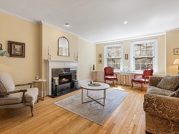 2nd image of 210 E Pearson St APT 4C