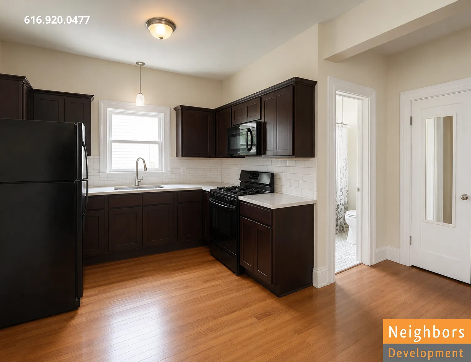 672 Kellogg St SE - 672 — Photo 3