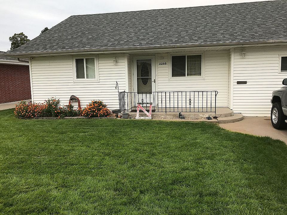 1st image of 2205 W A St