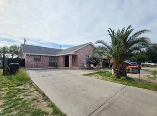 1045 Lazar Dr, Eagle Pass, TX 78852