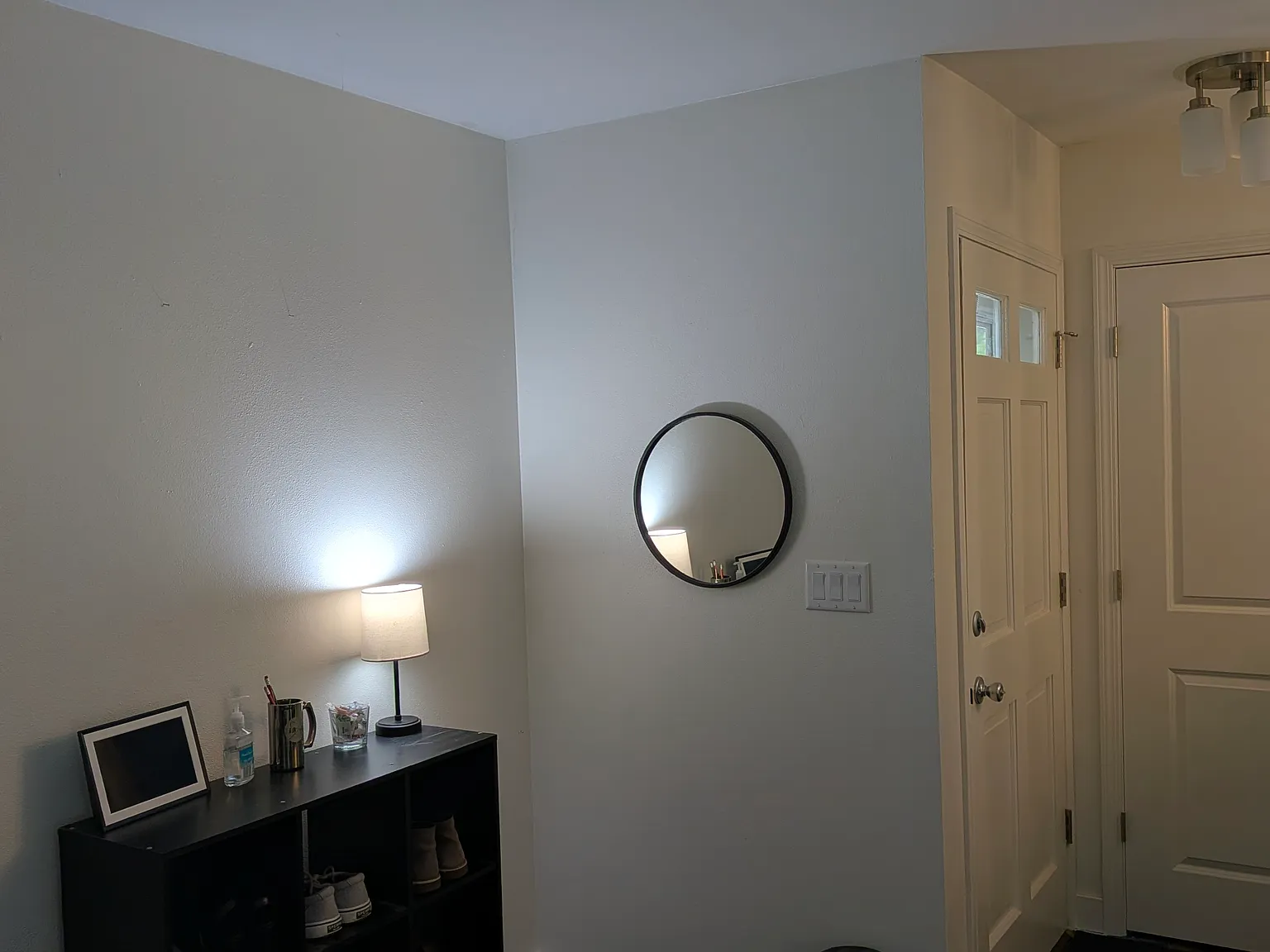 803 Forest Ct — Photo 3
