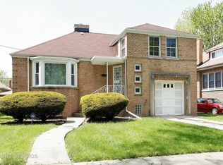 8230 S Crandon Ave, Chicago, IL