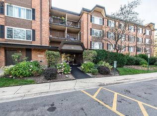 1126 S New Wilke Rd APT 307, Arlington Heights, IL 60005