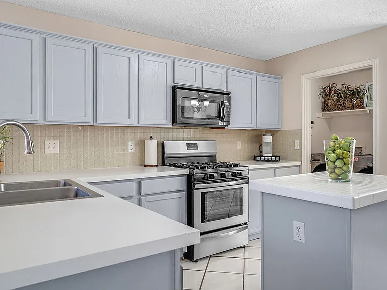 3203 Ruidoso Ln — Photo 12
