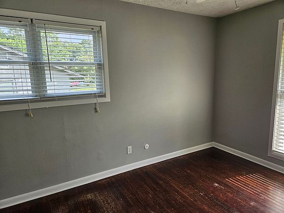 5th image of 873 Baxley Way