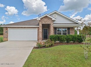 18558 Oak Bay Dr, Biloxi, MS 39532
