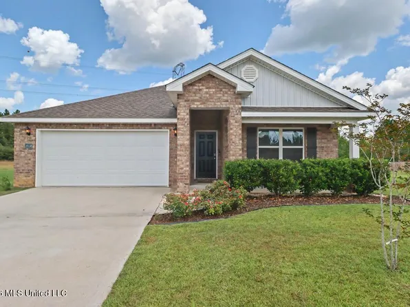 18558 Oak Bay Dr, Biloxi, MS 39532