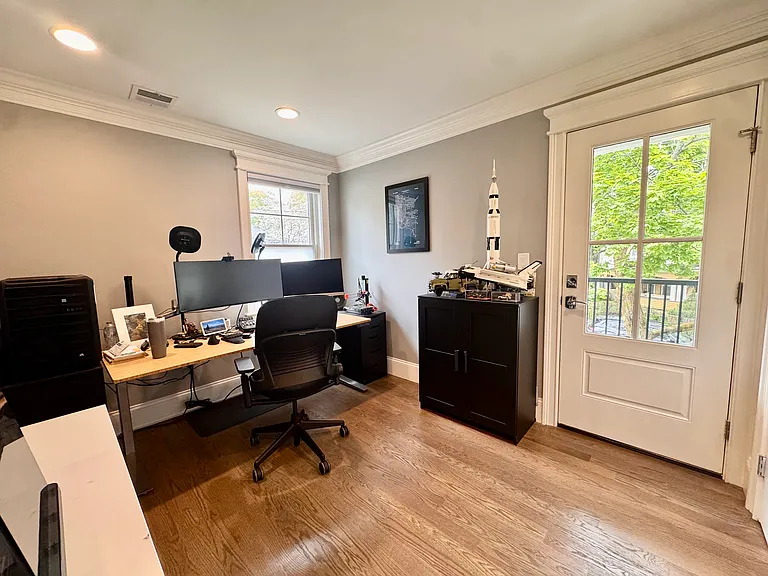 101 Sumner Rd — Photo 18