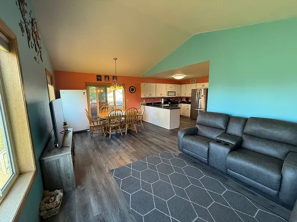 375 Dean St, Detroit Lakes, MN 56501