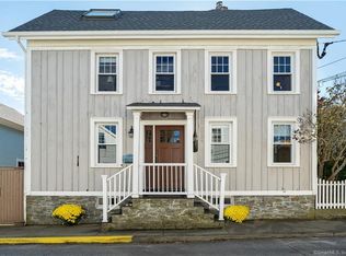 19 Diving St, Stonington, CT 06378