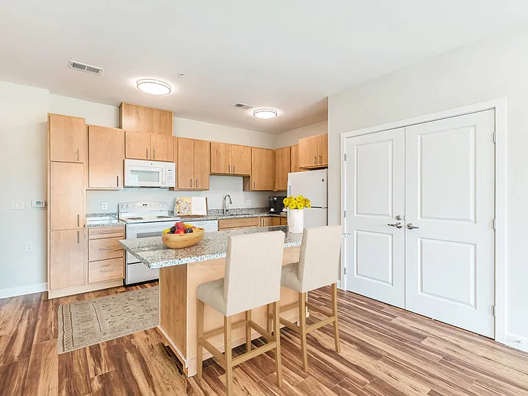 Avery Landing Apartments — Photo 2