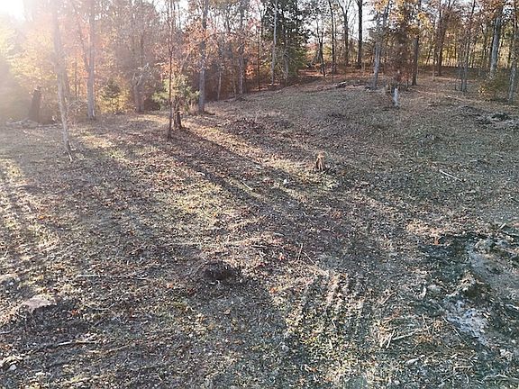 5th image of 754 Chestnut Grove Rd