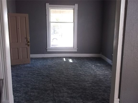 4th image of 520 N Louisa Ave