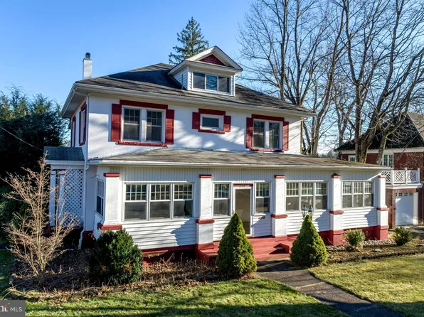 233 N 2nd St, Oakland, MD 21550