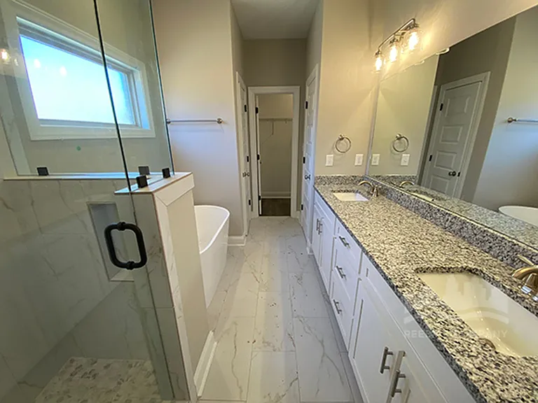 547 Rosalie Woods Dr — Photo 9