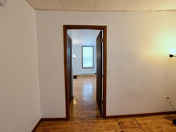 5th image of 222 4th St S #3