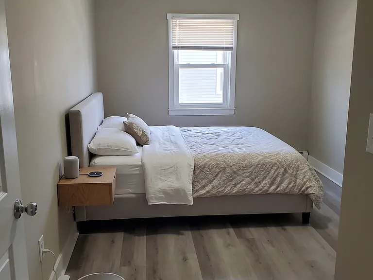 645 Bachelor Ave — Photo 10
