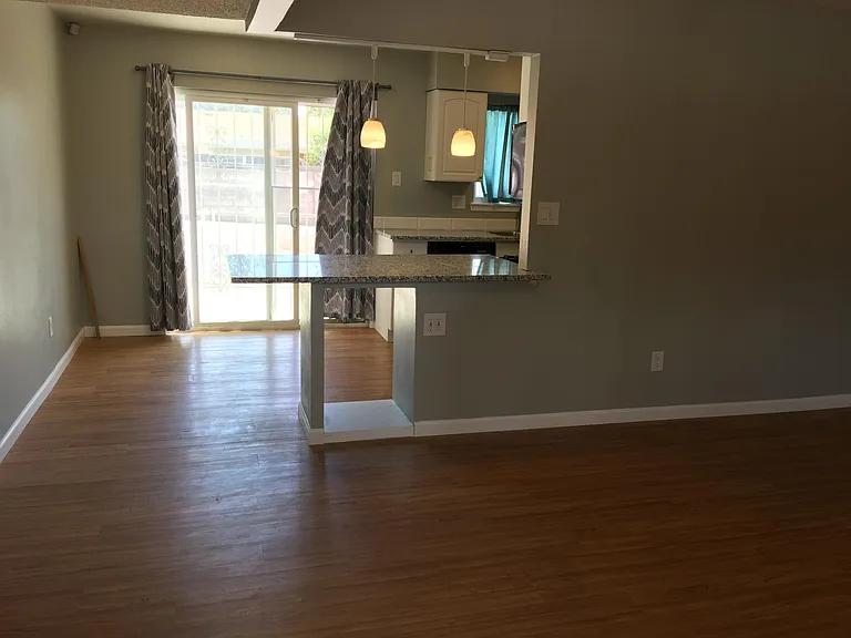 11920 Brentwood Hills Blvd NE — Photo 4