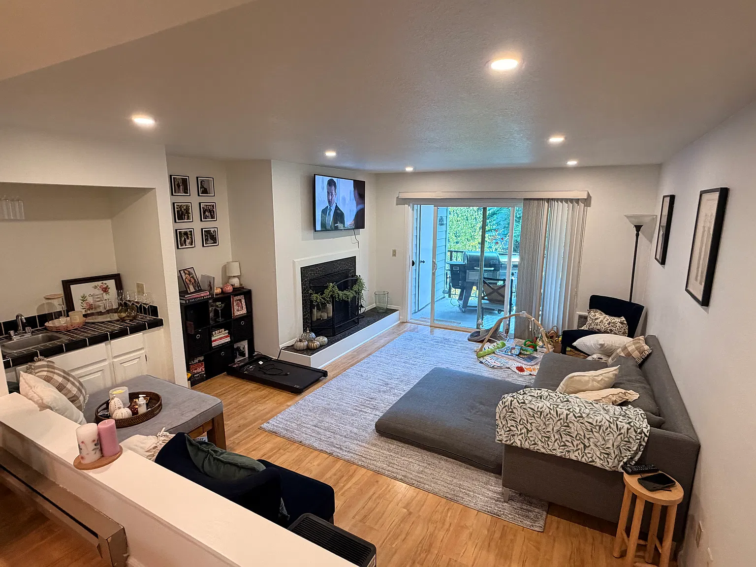 2 bed, 1304 sqft, $3,100 — Photo 4
