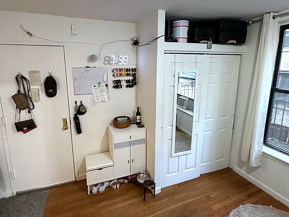 5th image of 341 W 45th St APT 305