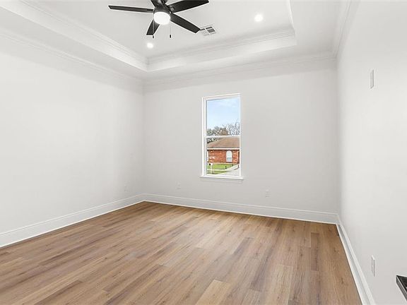 4th image of 3213 Dauterive Dr
