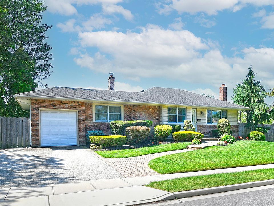 1st image of 22 Wadsworth Avenue