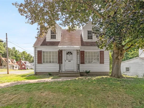 816 17th St NE, Canton, OH 44714