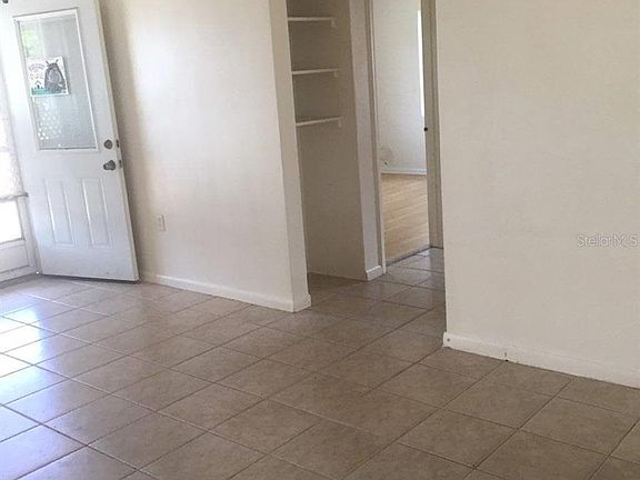 3rd image of 840 Conreid Dr