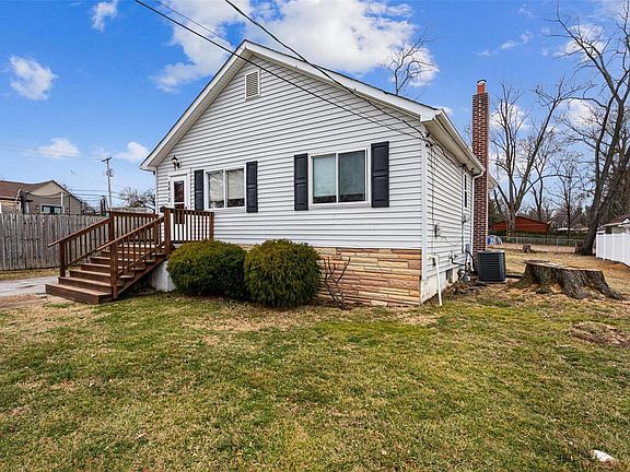 2nd image of 5612 Willard Ave