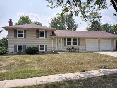916 Cortland Dr S, Apple Valley, MN, 55124