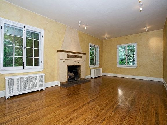 5th image of 537 Clermont St