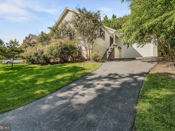 9726 Woodcliff Ct, New Market, MD 21774