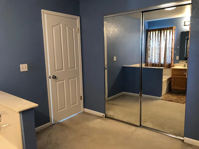 Master Bedroom - closet #2