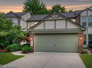 41776 Wild Turkey Ln, Canton, MI 48188